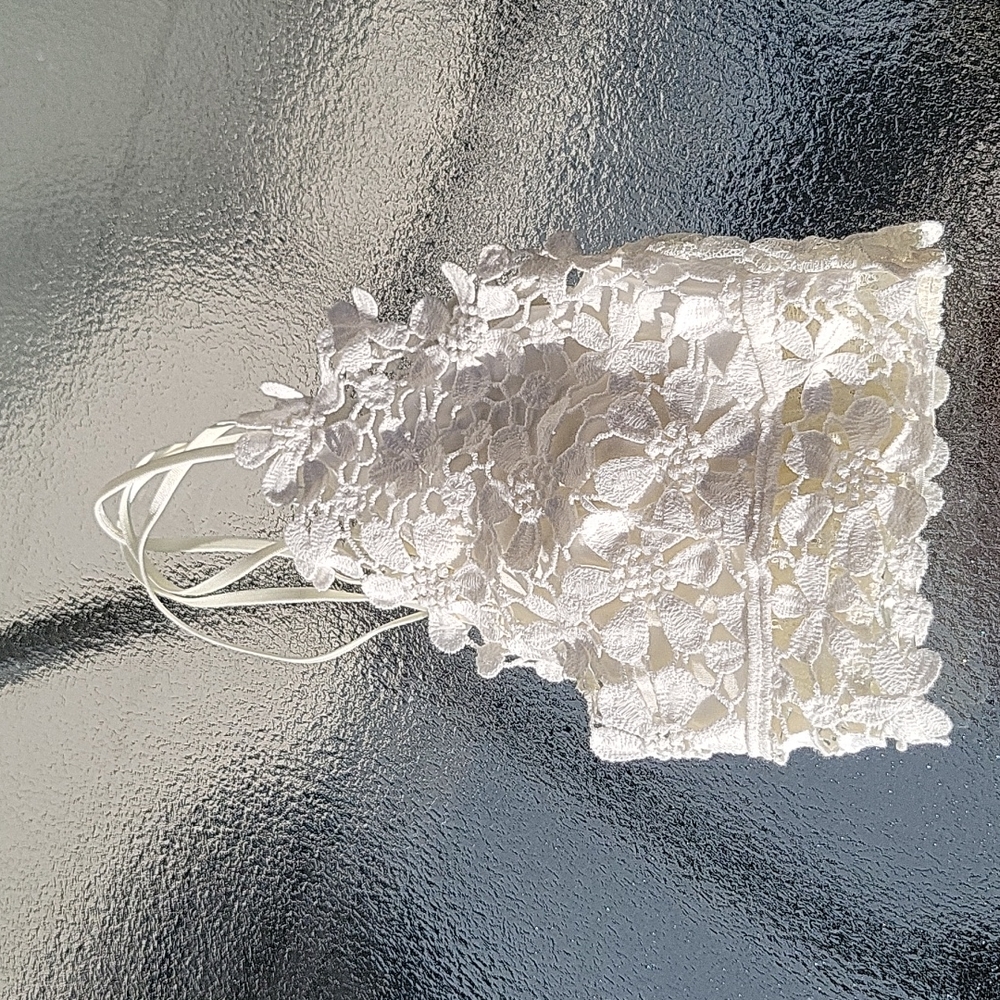 TD Collections// White Crochet Daisy Longline Bralette - Picture 10 of 10